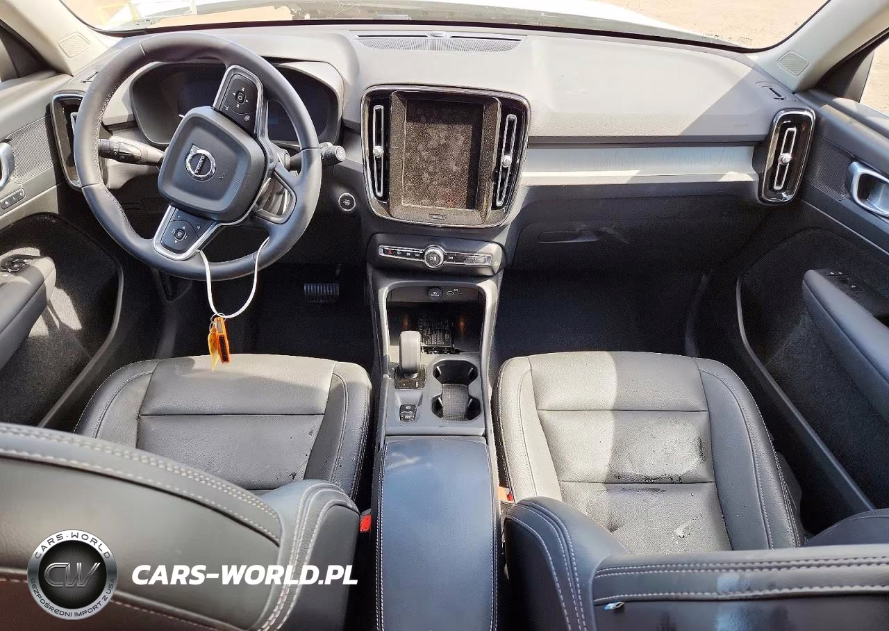 2025 Volvo Xc40 Core VIN:YV4L12UJ4S2576218 - 8