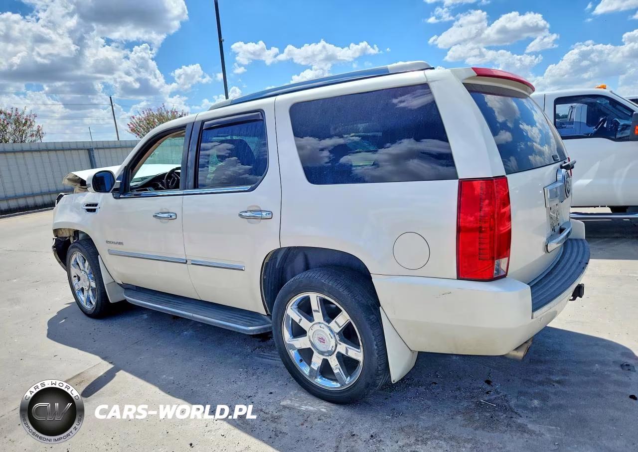 2011 Cadillac Escalade VIN:1GYS4AEFXBR329913 - 2