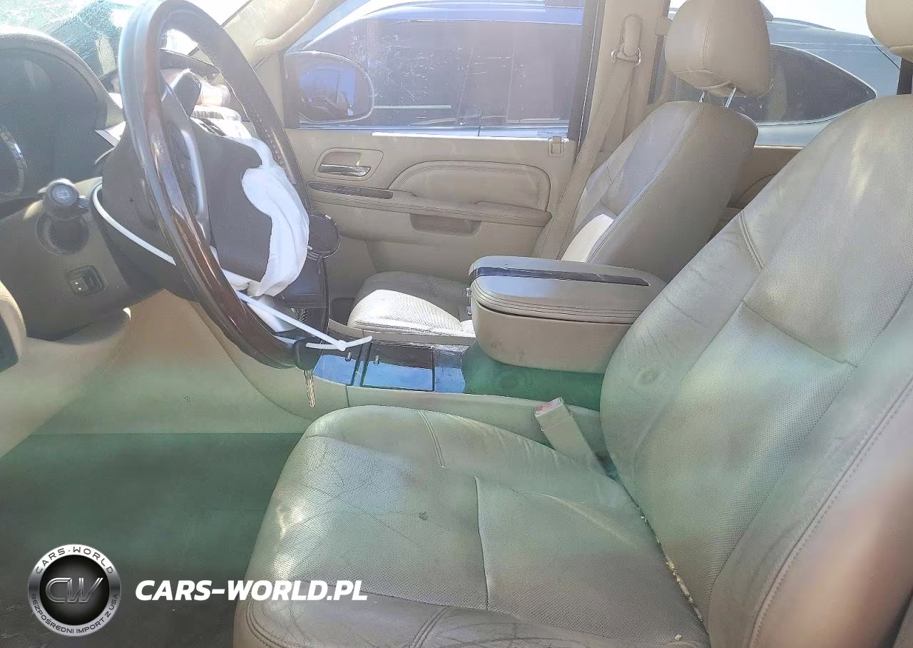 2011 Cadillac Escalade VIN:1GYS4AEFXBR329913 - 7