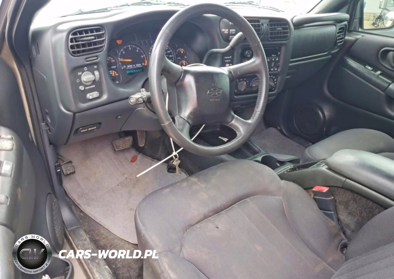 2003 Chevrolet S Truck S10 VIN:1GCCT19X138204273 - 8