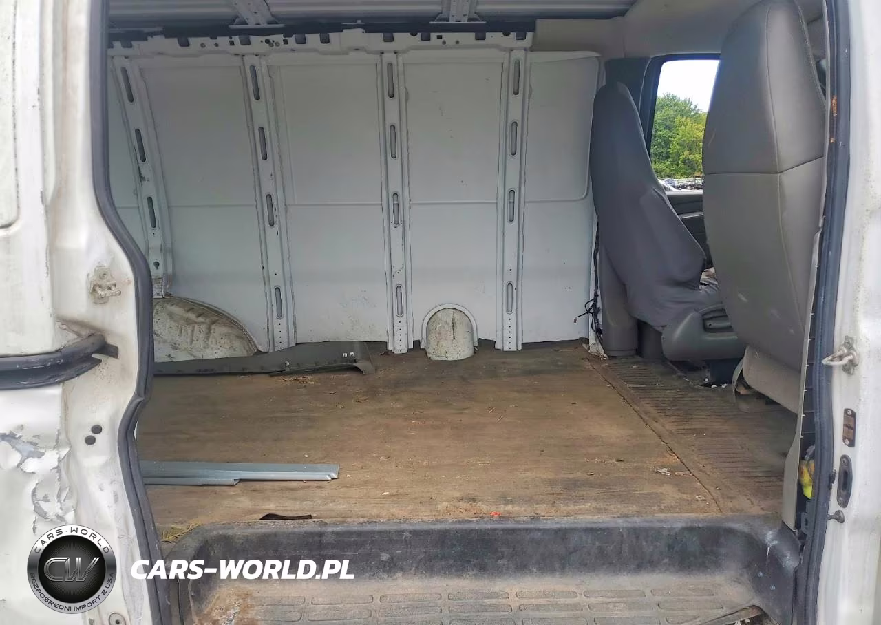 2006 Chevrolet Express G1500 VIN:1GCFG15T761126180 - 11