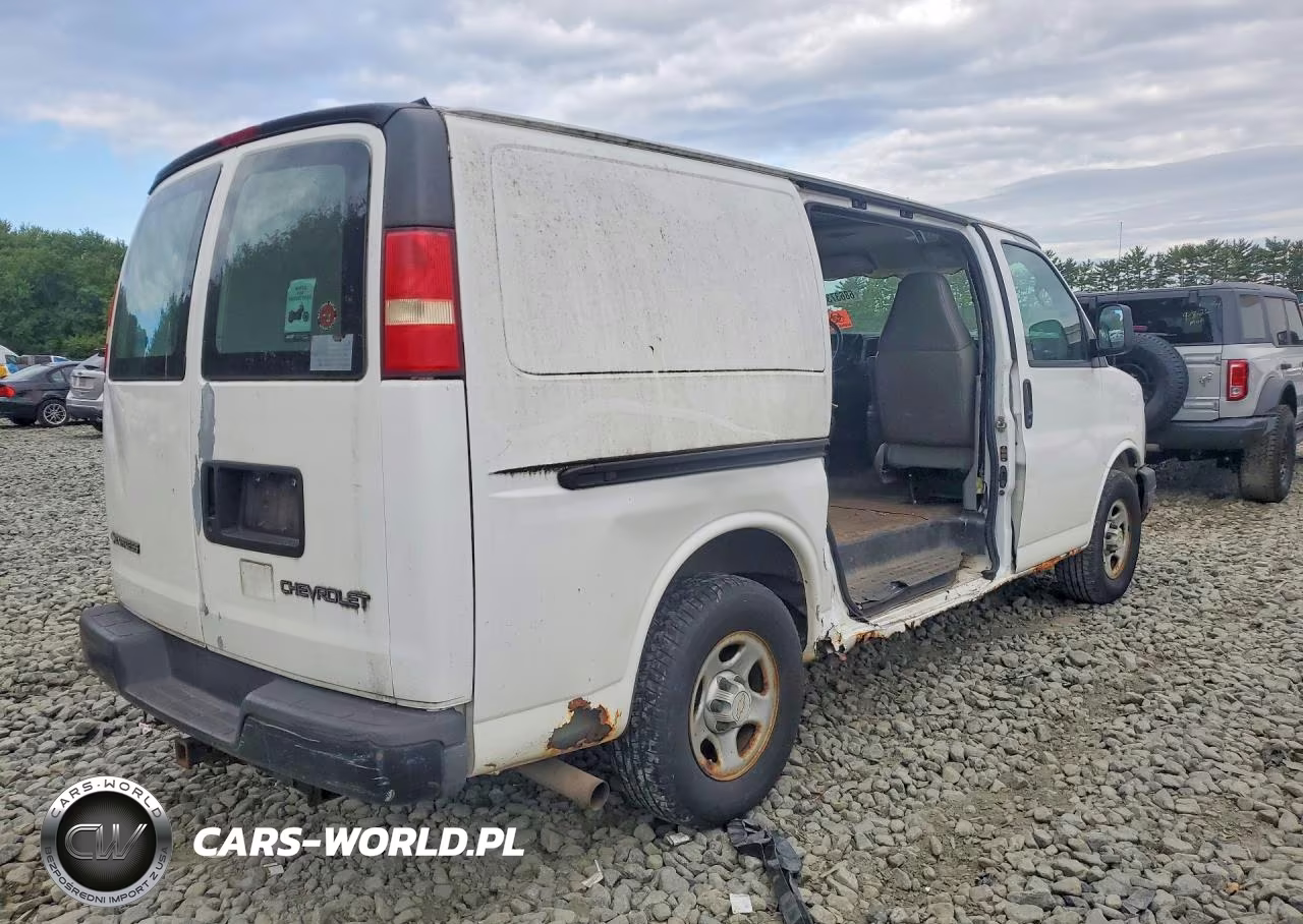 2006 Chevrolet Express G1500 VIN:1GCFG15T761126180 - 3