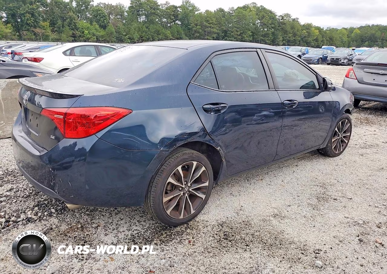 2018 Toyota Corolla Se VIN:5YFBURHE5JP816694 - 3