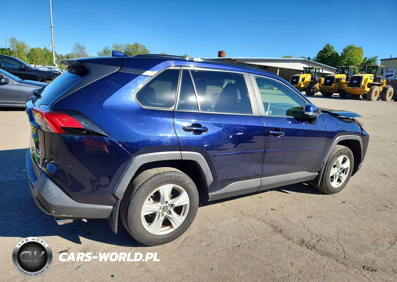2019 Toyota Rav4 Xle VIN:JTMP1RFV4KD507126 - 3