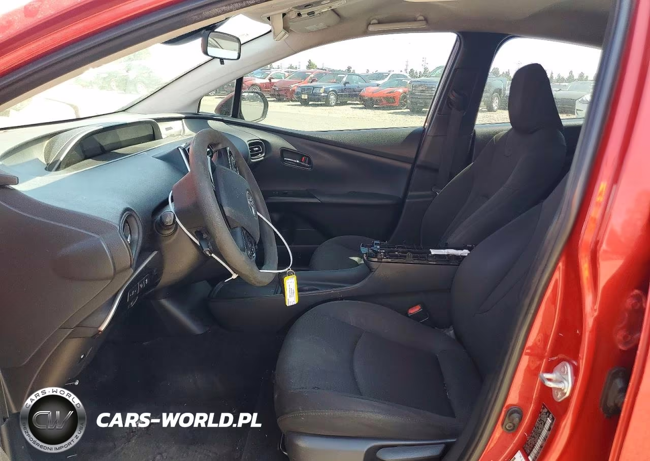 2020 Toyota Prius Le VIN:JTDKARFU1L3104522 - 7