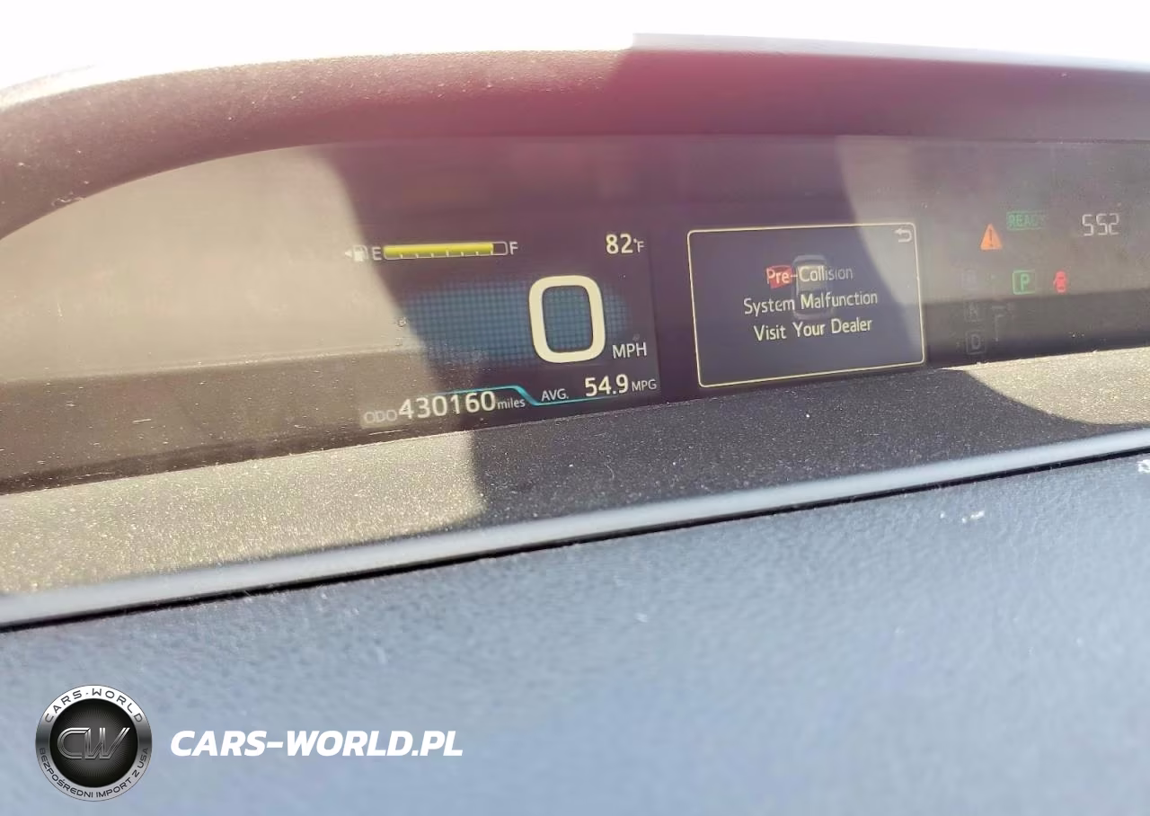 2020 Toyota Prius Le VIN:JTDKARFU1L3104522 - 9