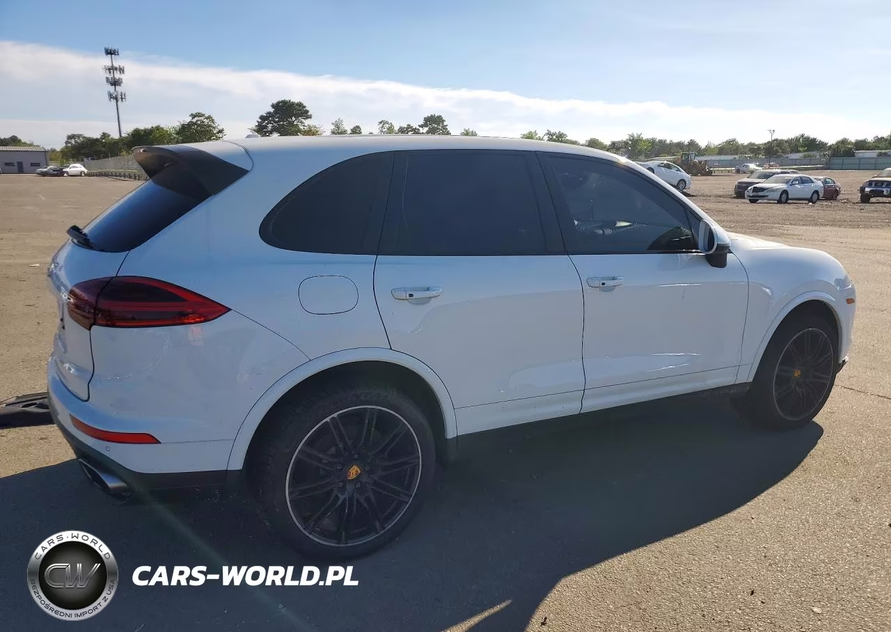 2017 Porsche Cayenne VIN:WP1AA2A26HKA87933 - 3