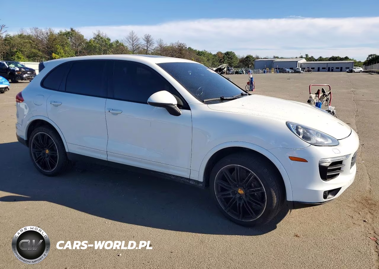 2017 Porsche Cayenne VIN:WP1AA2A26HKA87933 - 4