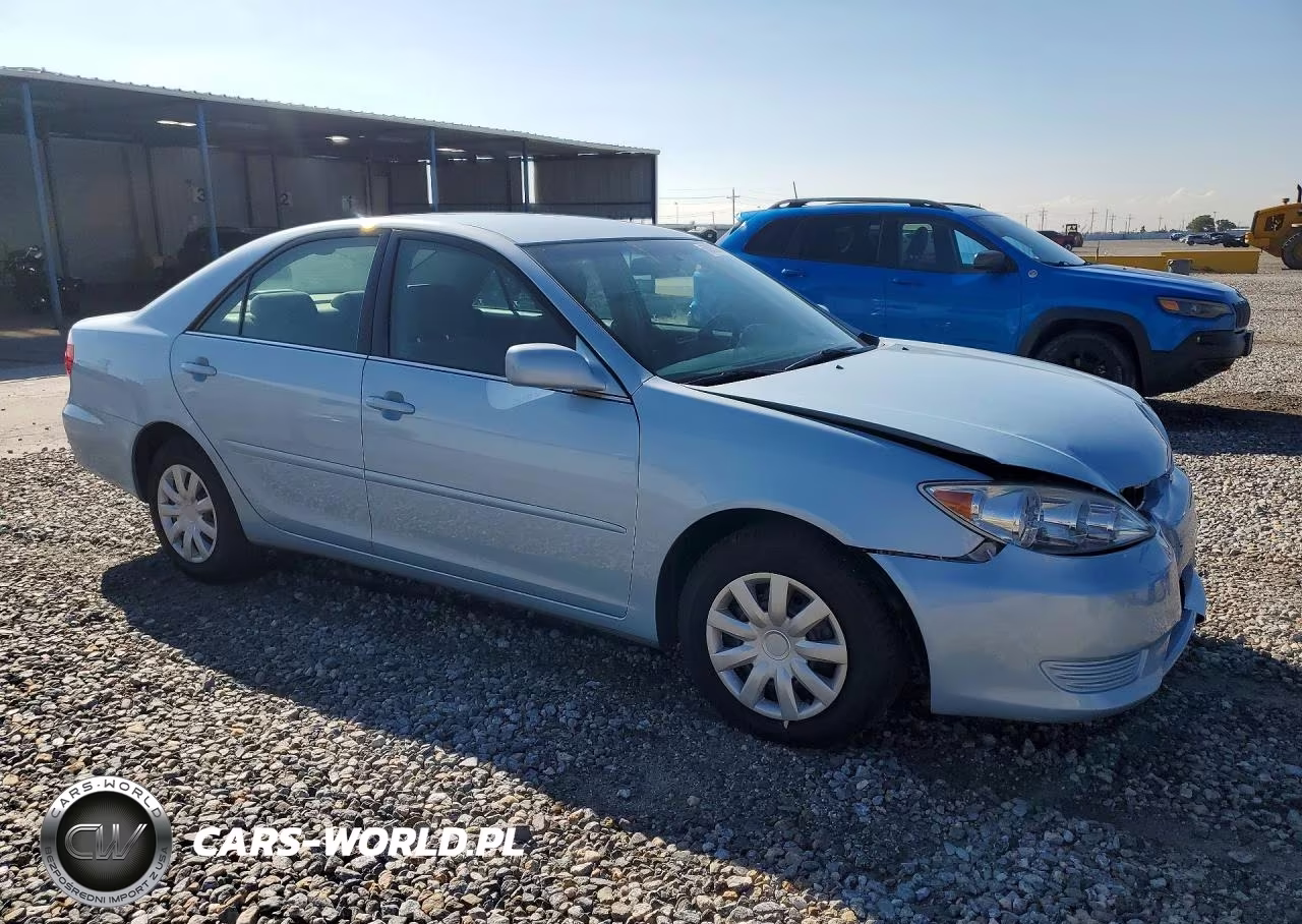 2006 Toyota Camry Le VIN:4T1BE32K76U649821 - 4