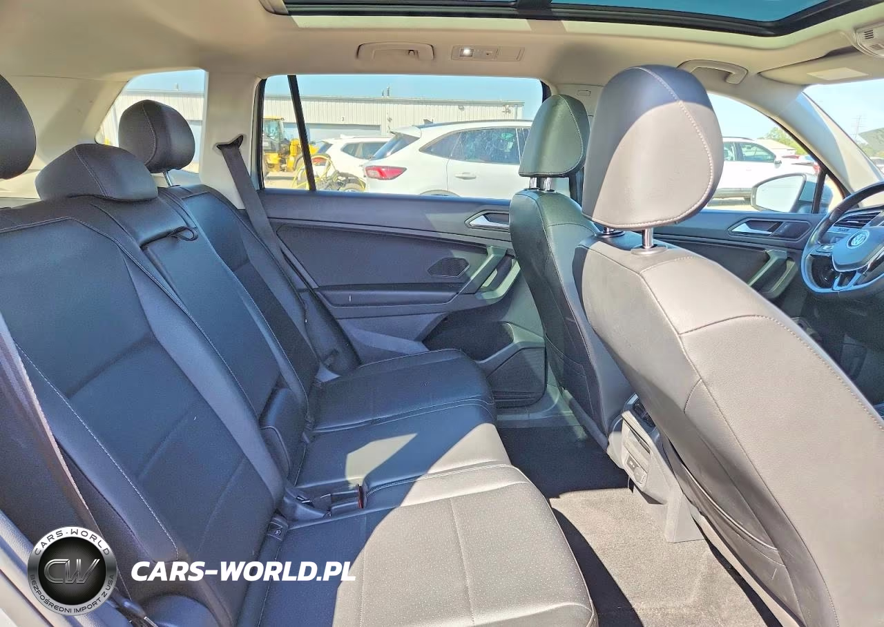 2019 Volkswagen Tiguan Se VIN:3VV2B7AX6KM159842 - 10