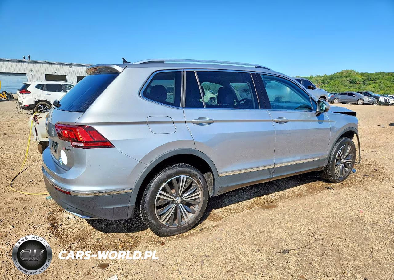 2019 Volkswagen Tiguan Se VIN:3VV2B7AX6KM159842 - 3