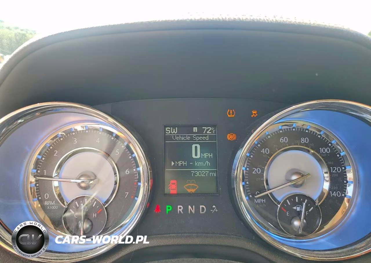 2011 Chrysler 300 Limited VIN:2C3CA5CG5BH529267 - 9
