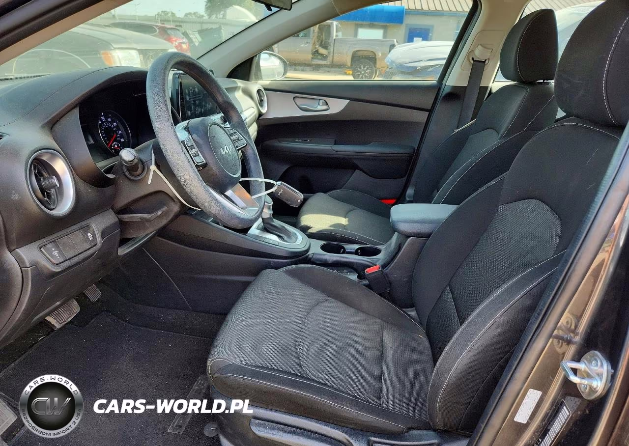 2024 Kia Forte Lxs VIN:3KPF24AD9RE841378 - 7