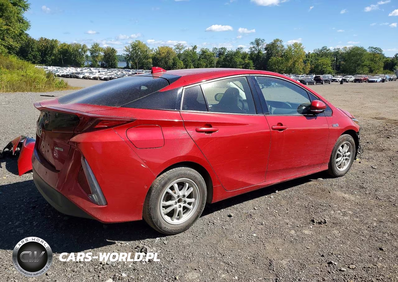 2020 Toyota Prius Prime Limited VIN:JTDKARFP6L3161129 - 3