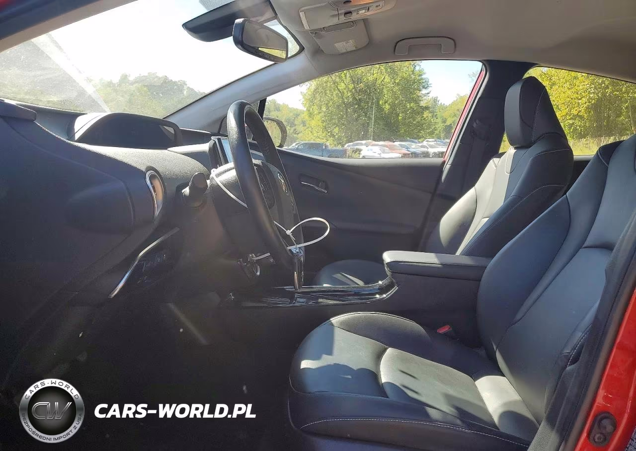 2020 Toyota Prius Prime Limited VIN:JTDKARFP6L3161129 - 7
