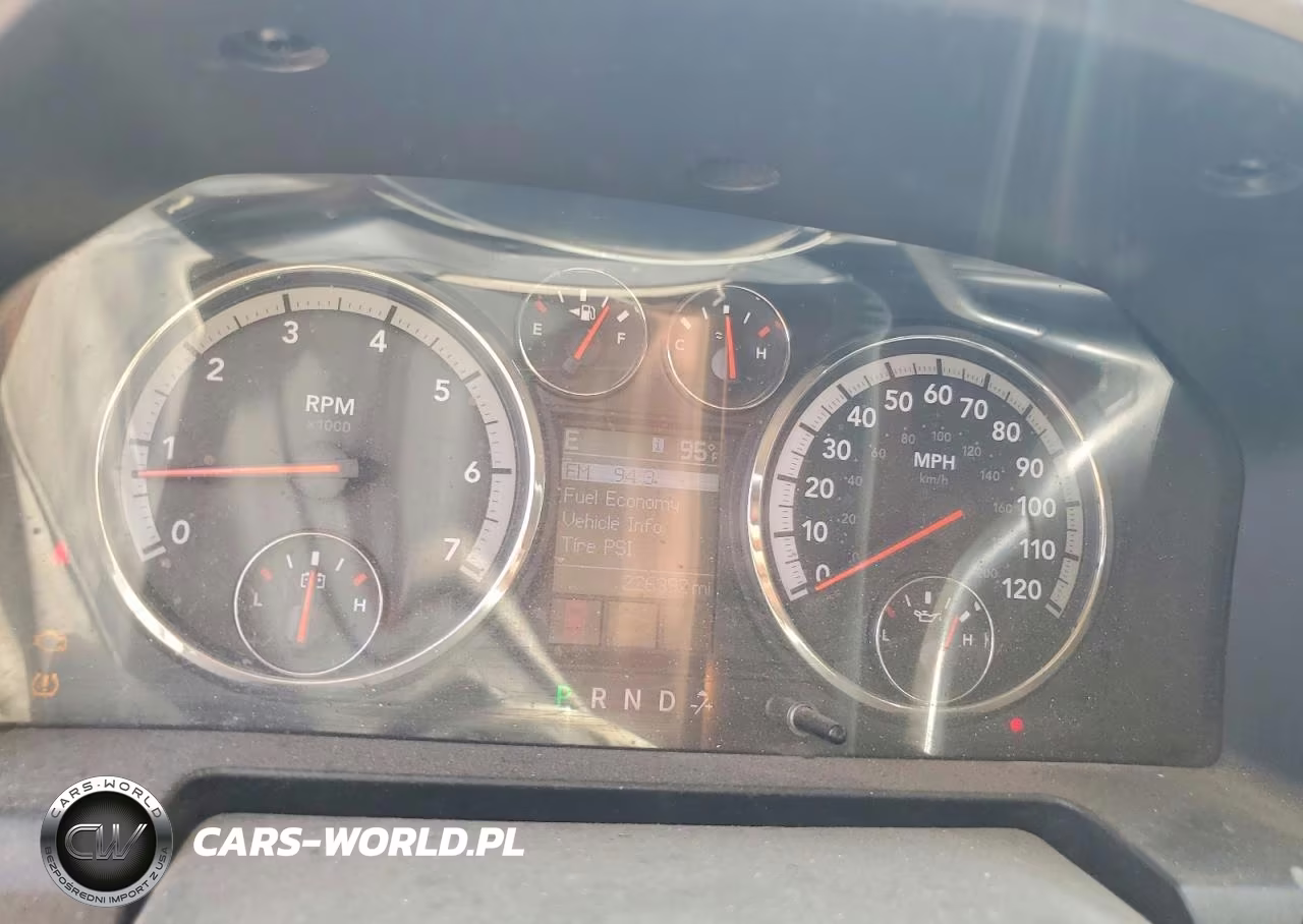 2010 Dodge Ram 1500 VIN:1D7RB1GT1AS112342 - 9