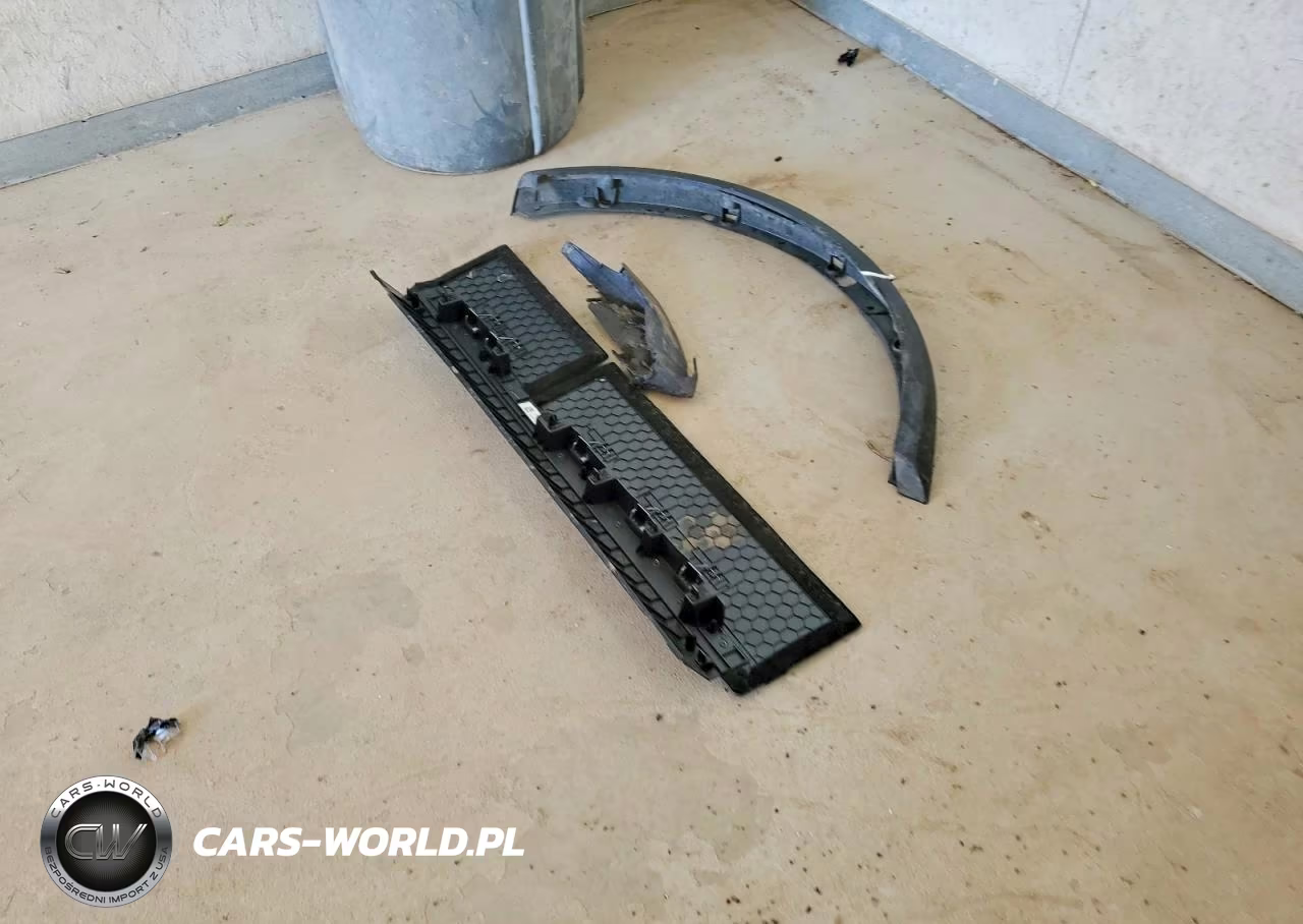 2021 Ford Bronco Base VIN:1FMEE5DH6MLA61356 - 13