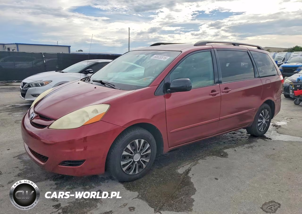 2009 Toyota Sienna Le 7-Passenger