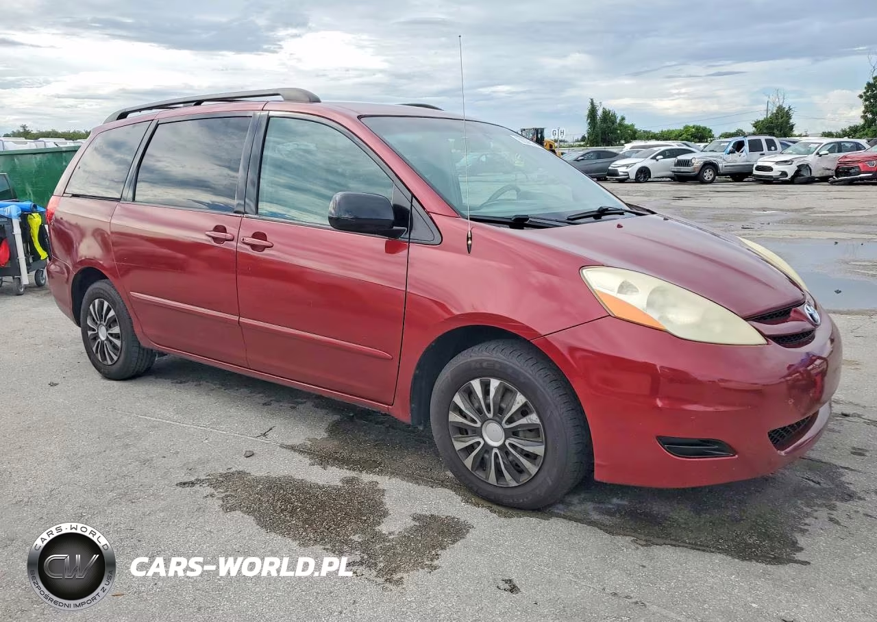 2009 Toyota Sienna Le 7-Passenger VIN:5TDZK23C19S238968 - 4