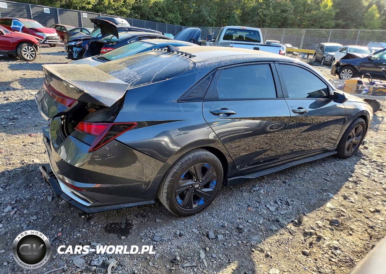 2022 Hyundai Elantra Sel VIN:5NPLM4AG5NH086064 - 3