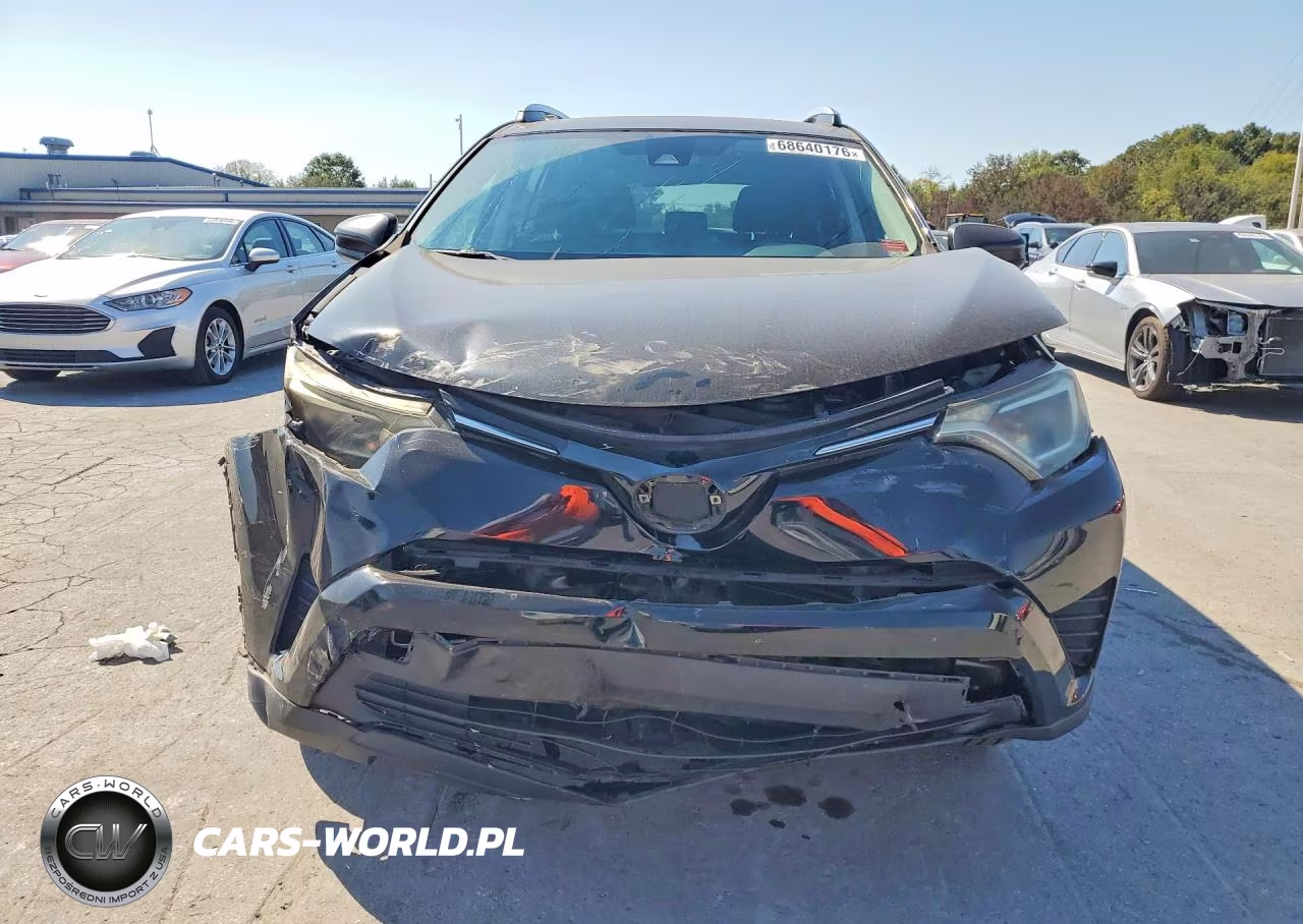 2017 Toyota Rav4 Le VIN:2T3BFREV8HW551204 - 5