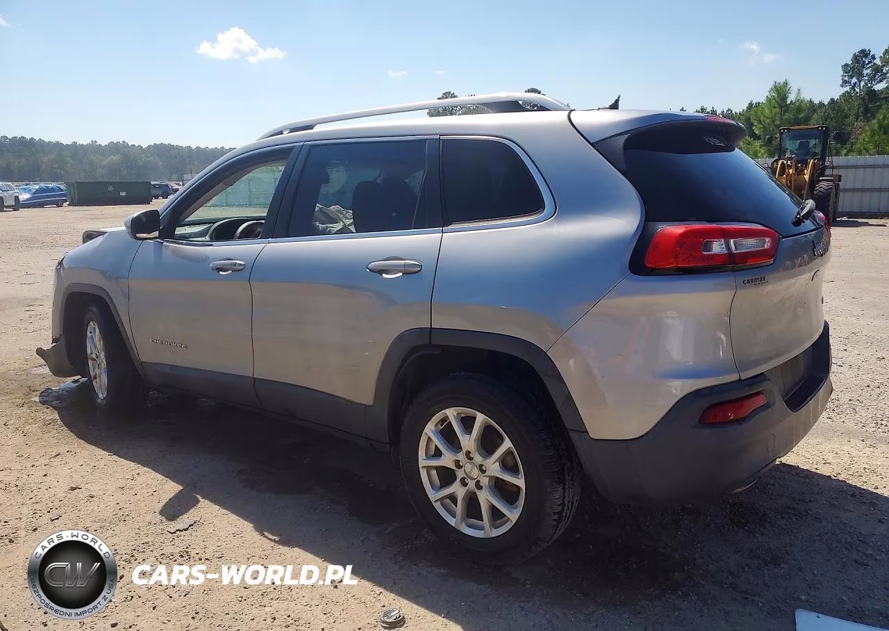 2016 Jeep Cherokee Latitude VIN:1C4PJLCBXGW200322 - 2