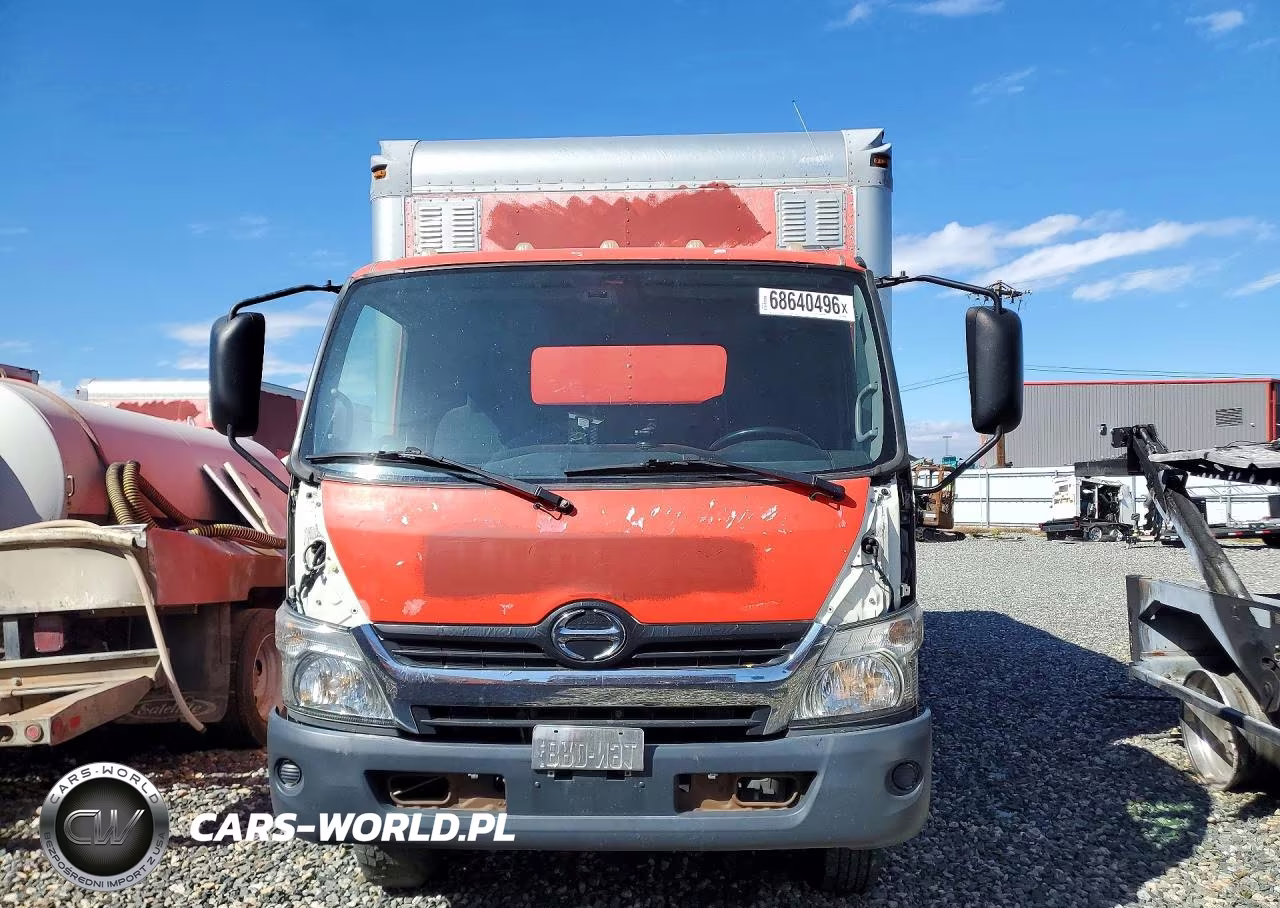 2018 Hino 195 Box Truck VIN:JHHSDM2H0JK006164 - 5