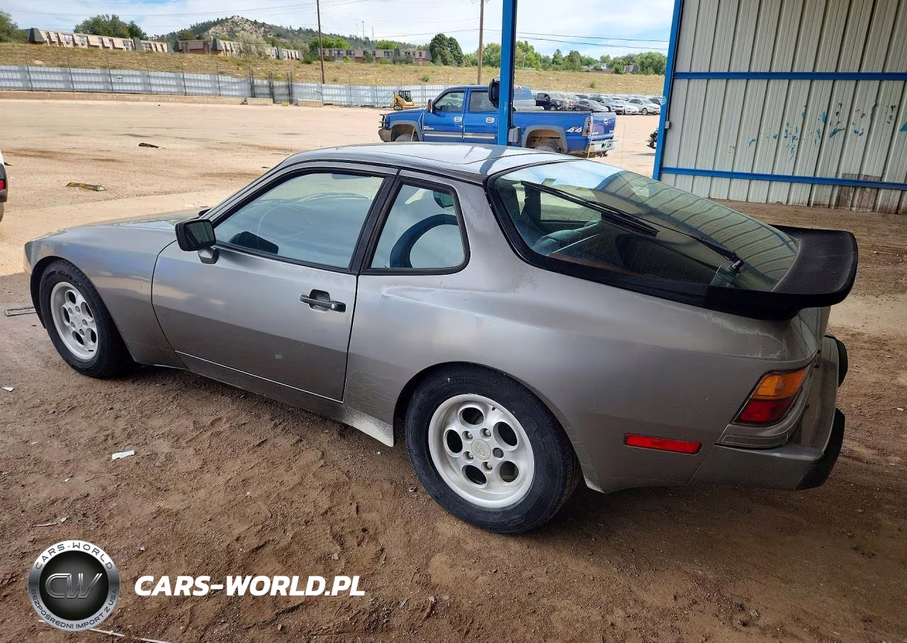 1986 Porsche 944 VIN:WP0AA0943GN456532 - 2