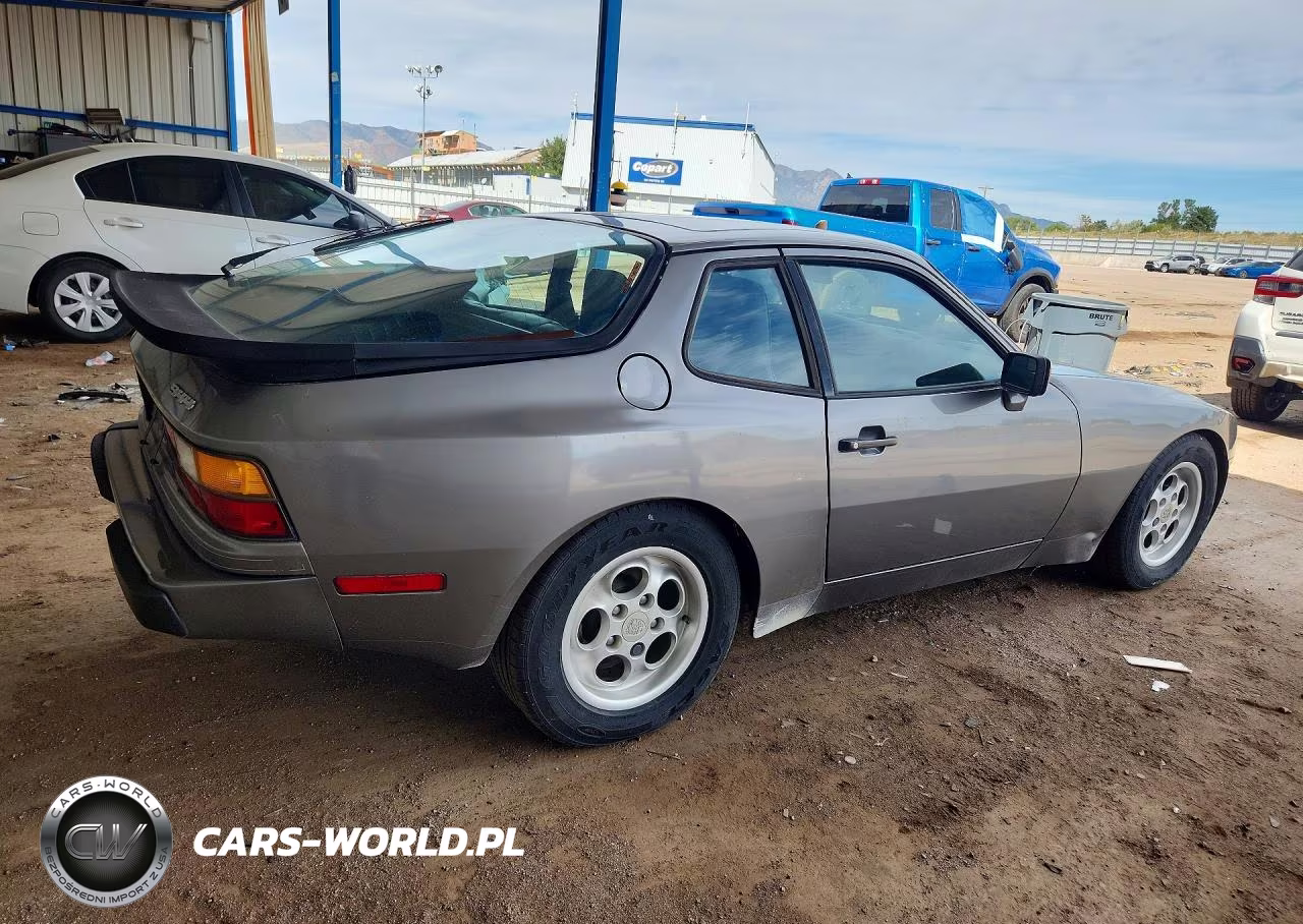 1986 Porsche 944 VIN:WP0AA0943GN456532 - 3