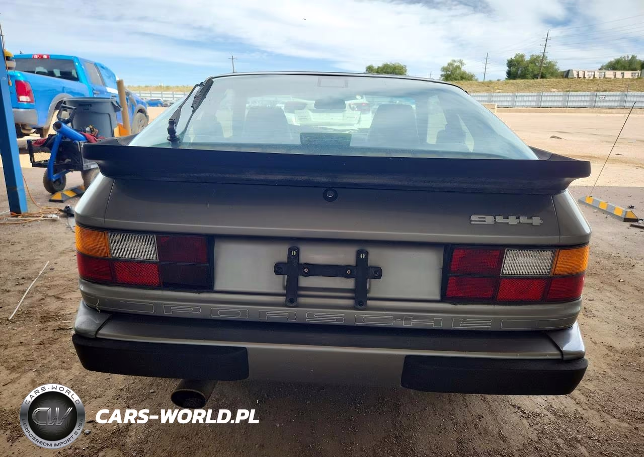 1986 Porsche 944 VIN:WP0AA0943GN456532 - 6