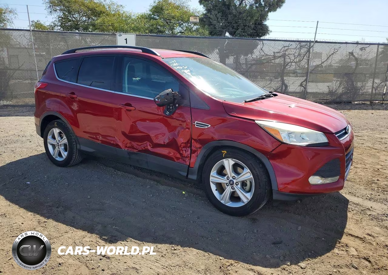 2016 Ford Escape Se VIN:1FMCU0GXXGUB60843 - 4
