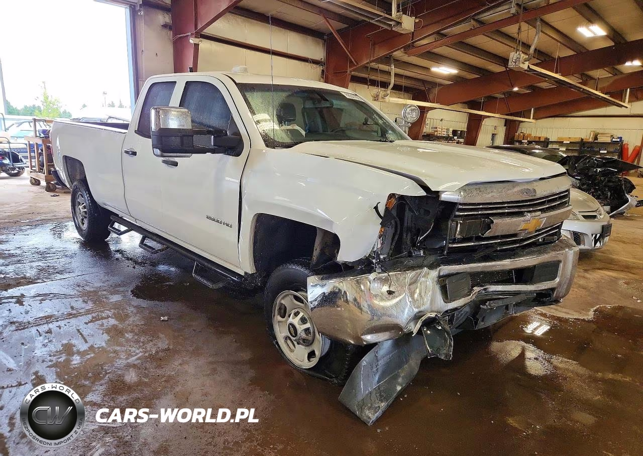 2015 Chevrolet Silverado C2500 Heavy Duty VIN:1GC2CUEG6FZ503730 - 4