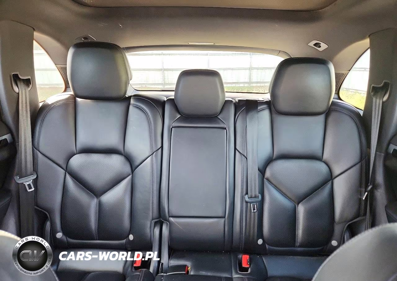 2017 Porsche Cayenne VIN:WP1AA2A20HKA90181 - 10