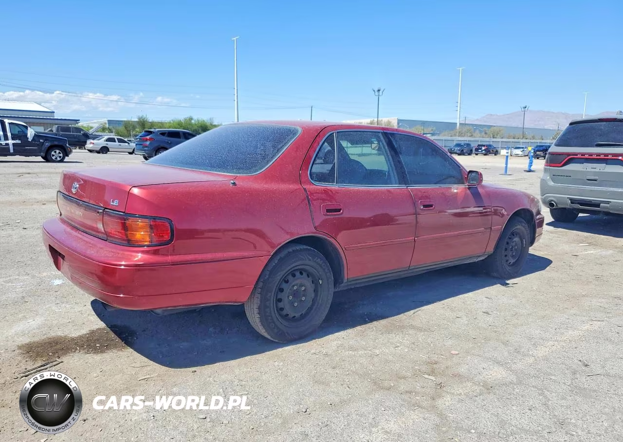 1993 Toyota Camry Le VIN:4T1SK12EXPU241550 - 3