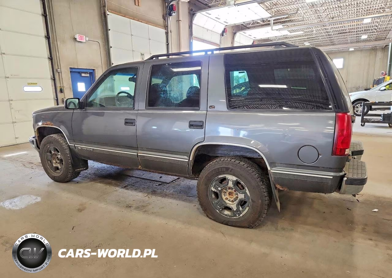 1999 Chevrolet Tahoe K1500 VIN:1GNEK13R0XJ565845 - 2