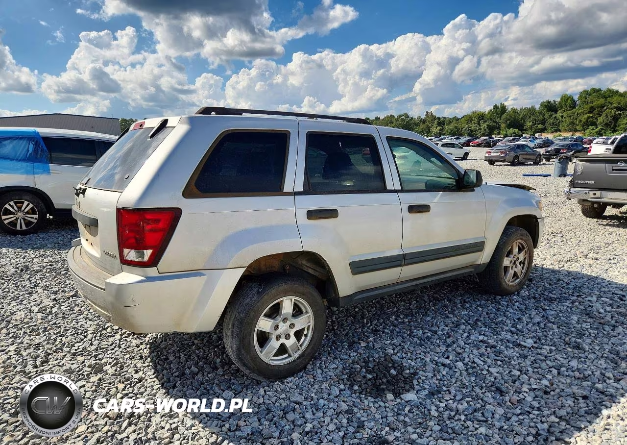 2005 Jeep Grand Cherokee Laredo VIN:1J4GS48K65C671209 - 3