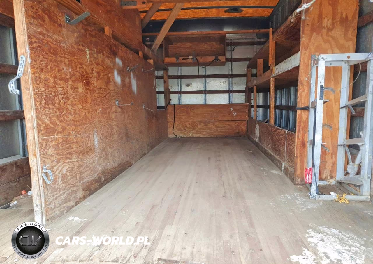 2006 Isuzu Npr Box Truck VIN:JALB4B16667020215 - 10