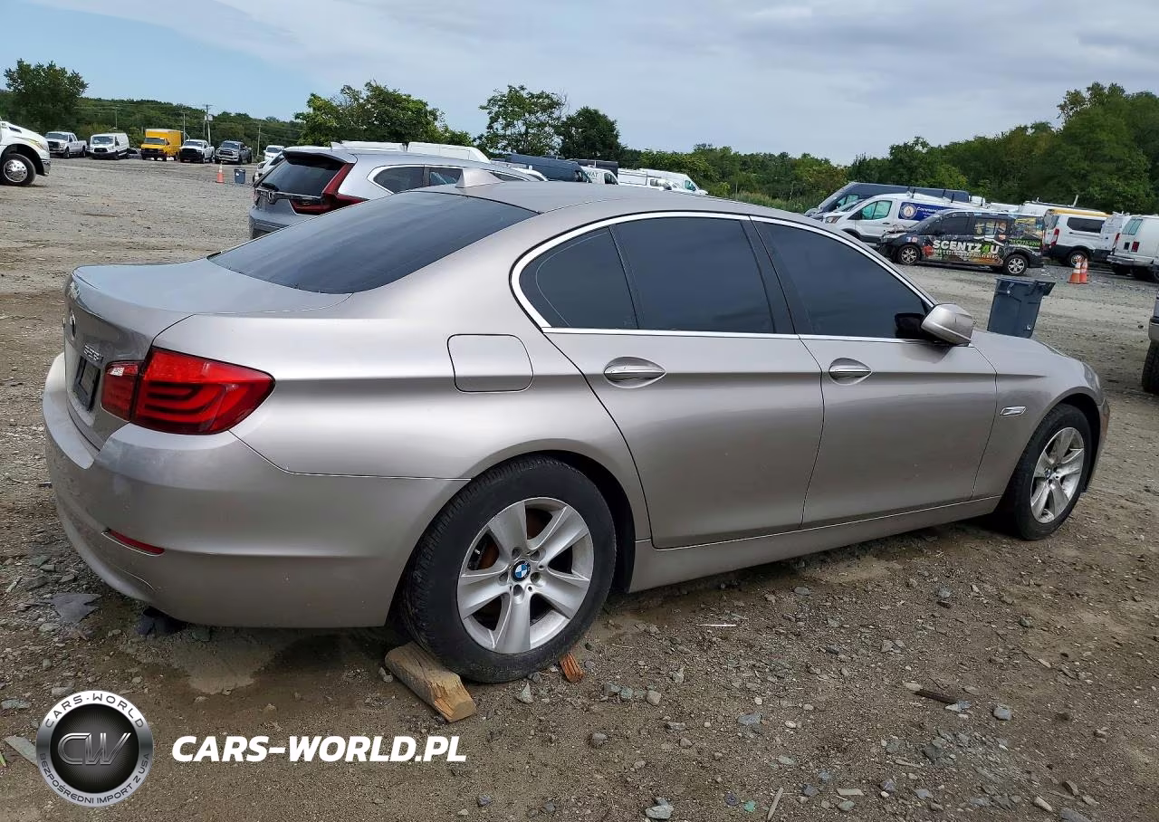 2013 BMW 528 Xi VIN:WBAXH5C57DD108848 - 3