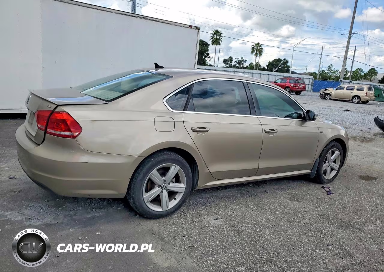 2015 Volkswagen Passat S VIN:1VWAT7A34FC109594 - 3