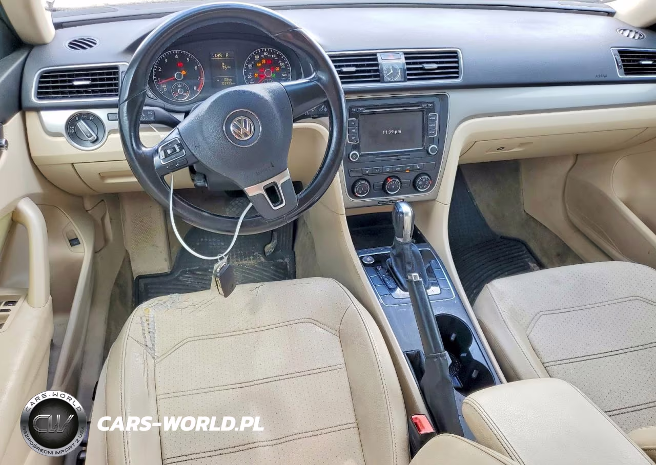 2015 Volkswagen Passat S VIN:1VWAT7A34FC109594 - 8