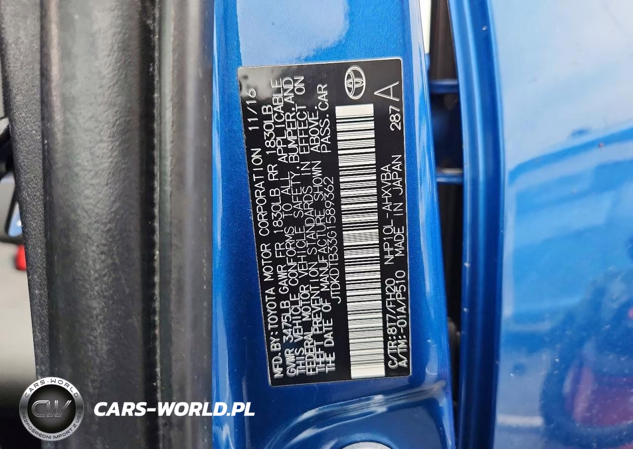 2016 Toyota Prius C One VIN:JTDKDTB33G1589362 - 13