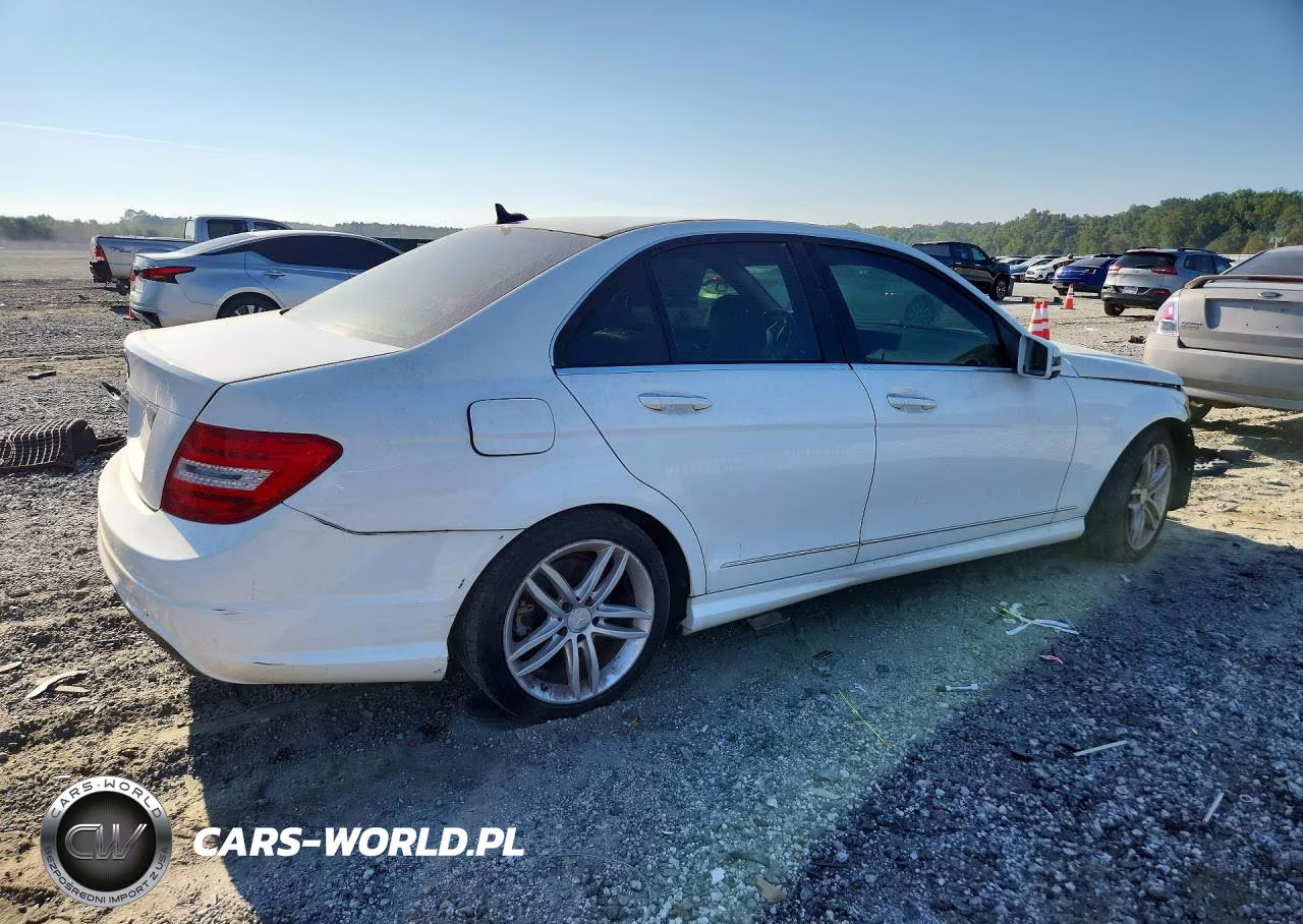 2014 Mercedes-Benz C 250 VIN:WDDGF4HB4EA965994 - 3