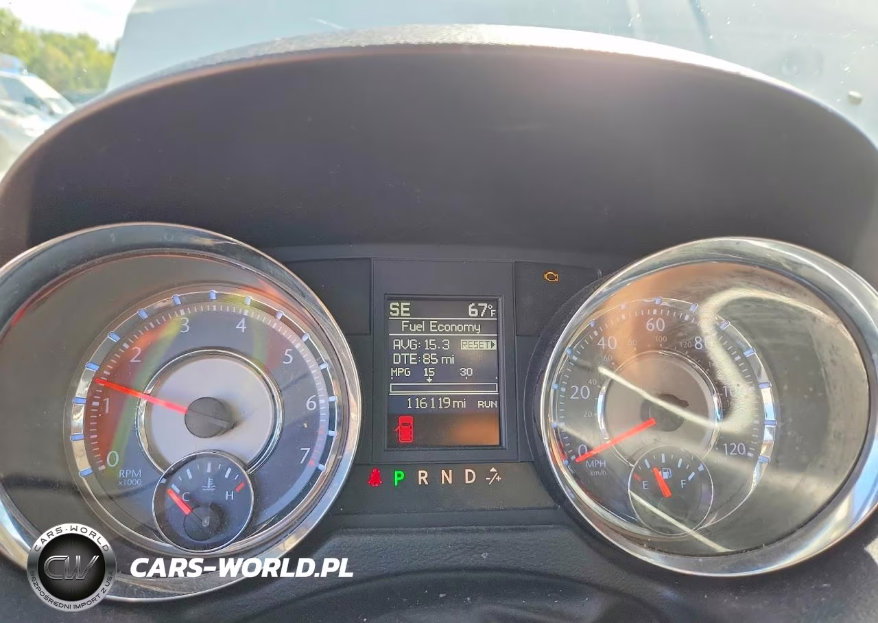 2013 Chrysler Town & Country Touring VIN:2C4RC1BG4DR663680 - 9