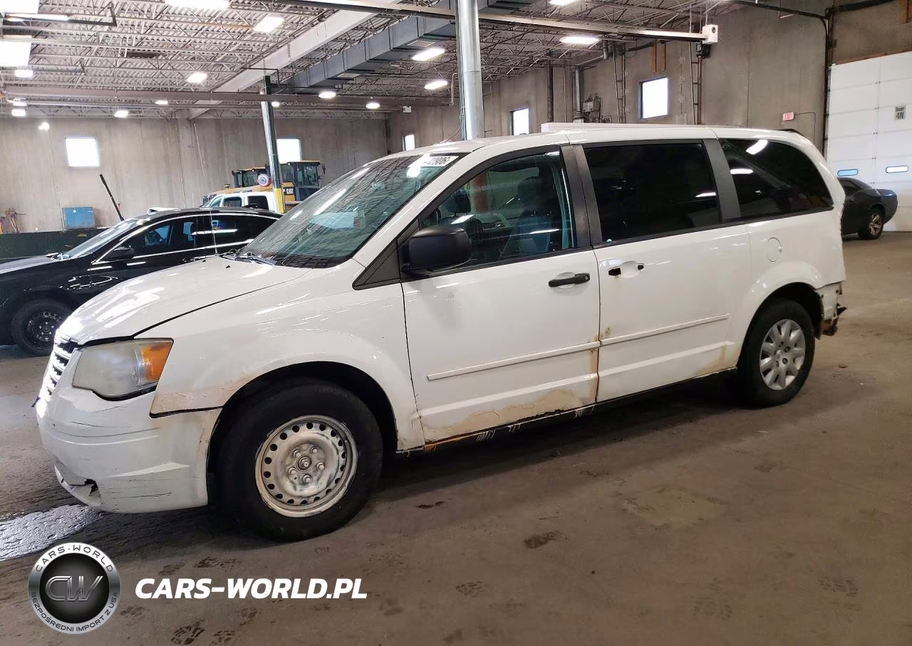 2008 Chrysler Town & Country Lx VIN:2A8HR44H18R734608 - 1