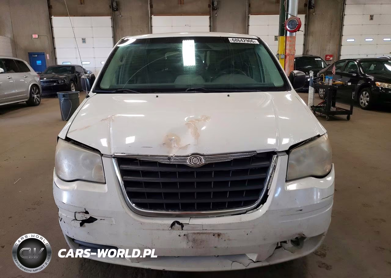 2008 Chrysler Town & Country Lx VIN:2A8HR44H18R734608 - 5