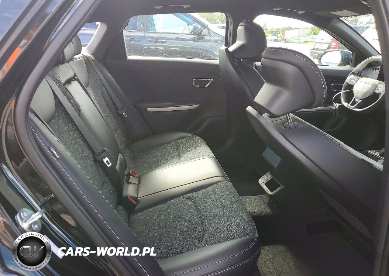 2025 Kia K4 Gt Line VIN:3KPFW4DE3SE177657 - 10
