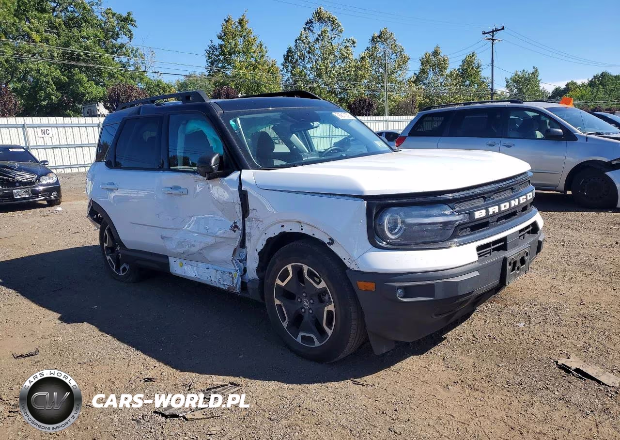 2023 Ford Bronco Sport Outer Banks VIN:3FMCR9C61PRD84657 - 4