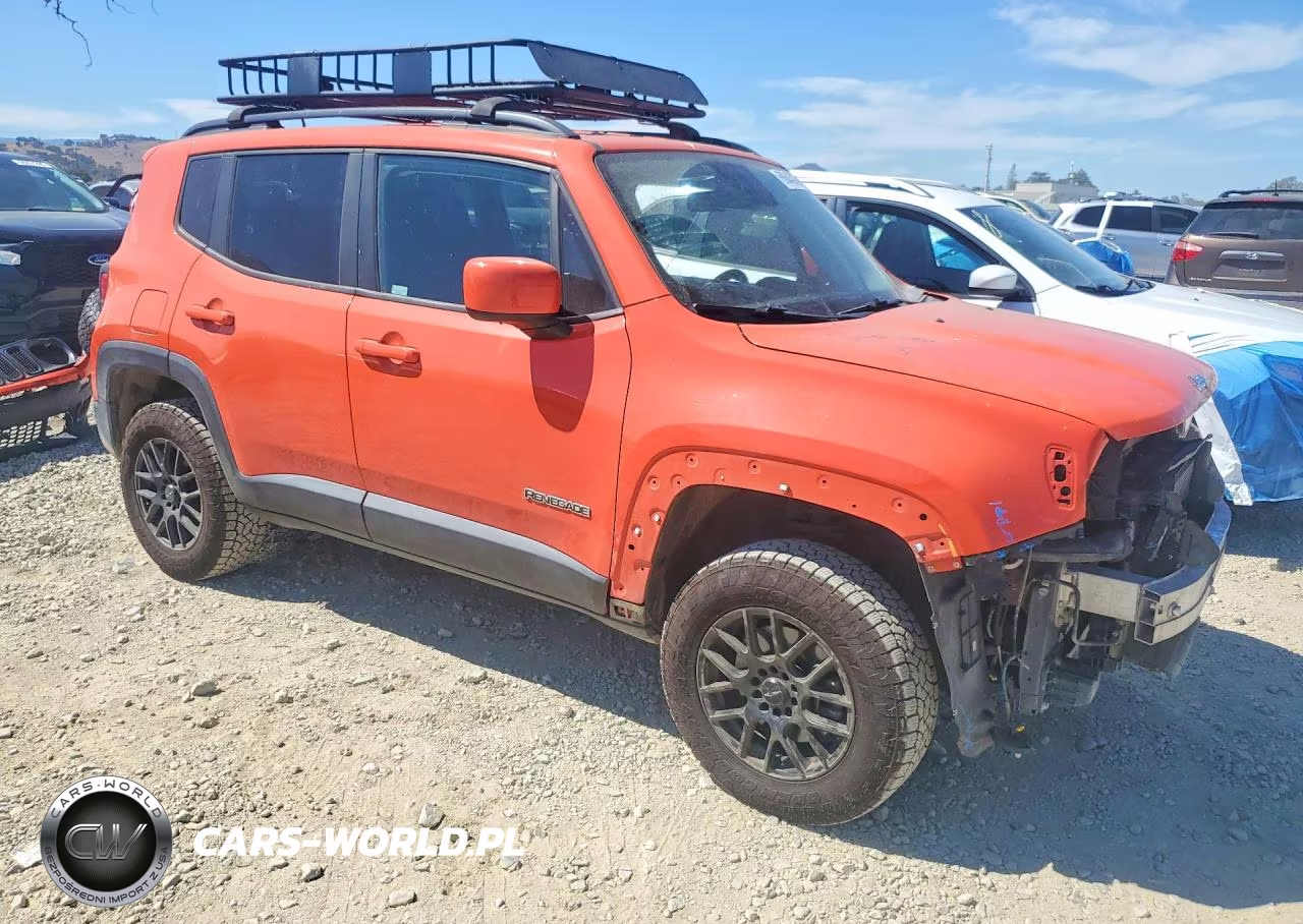 2018 Jeep Renegade Latitude VIN:ZACCJBBBXJPH60999 - 4