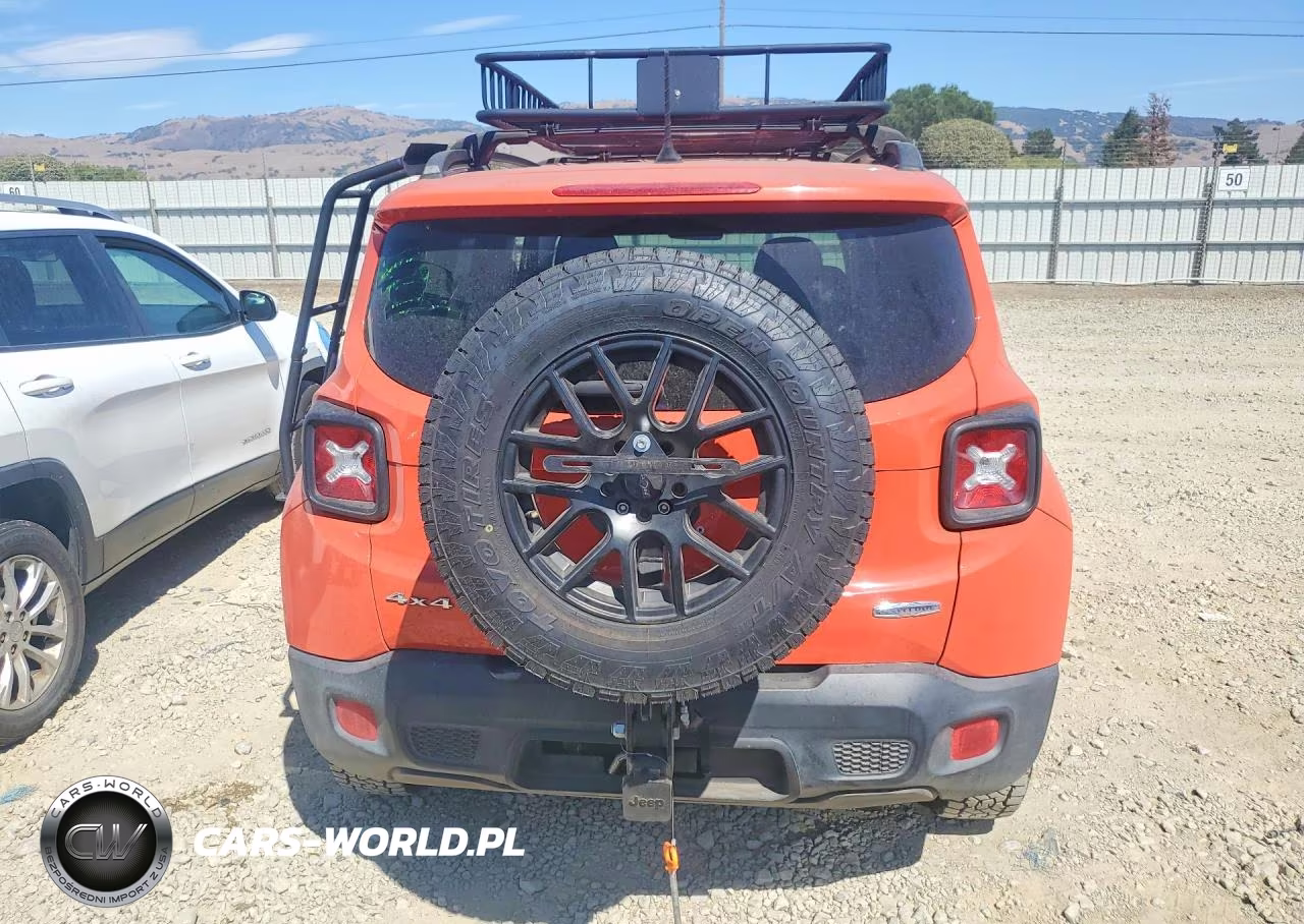 2018 Jeep Renegade Latitude VIN:ZACCJBBBXJPH60999 - 6