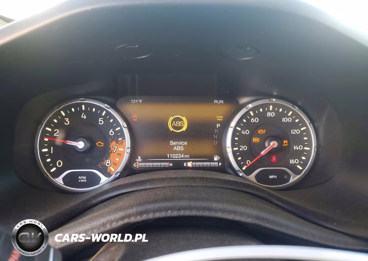 2018 Jeep Renegade Latitude VIN:ZACCJBBBXJPH60999 - 9